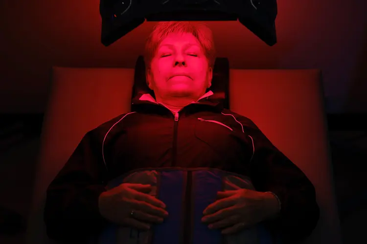 Red Light Therapy at RegenLife Centers Montgomery