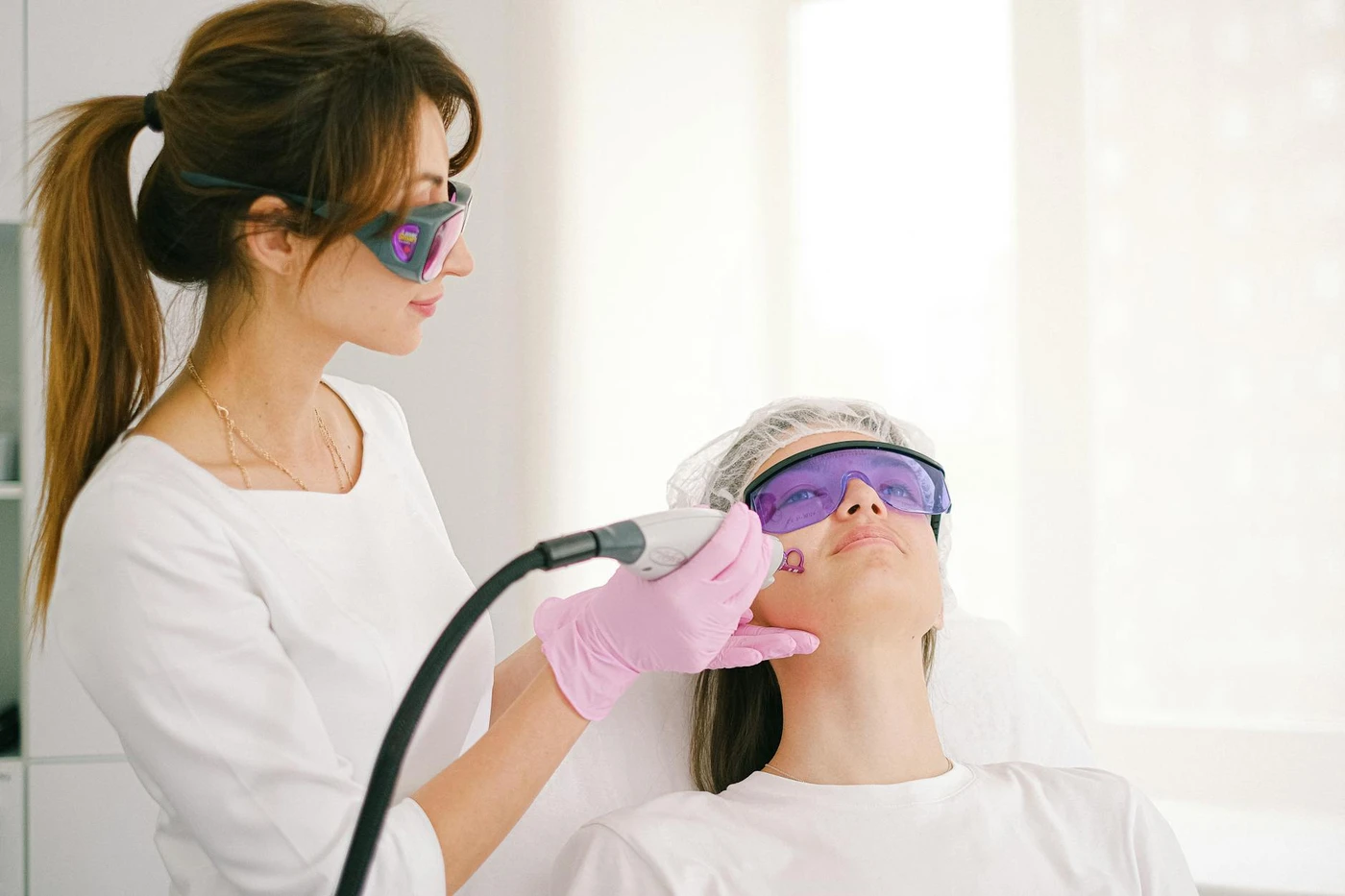 Laser Therapy for Pain: How Light Frequency Accelerates Tissue Repair